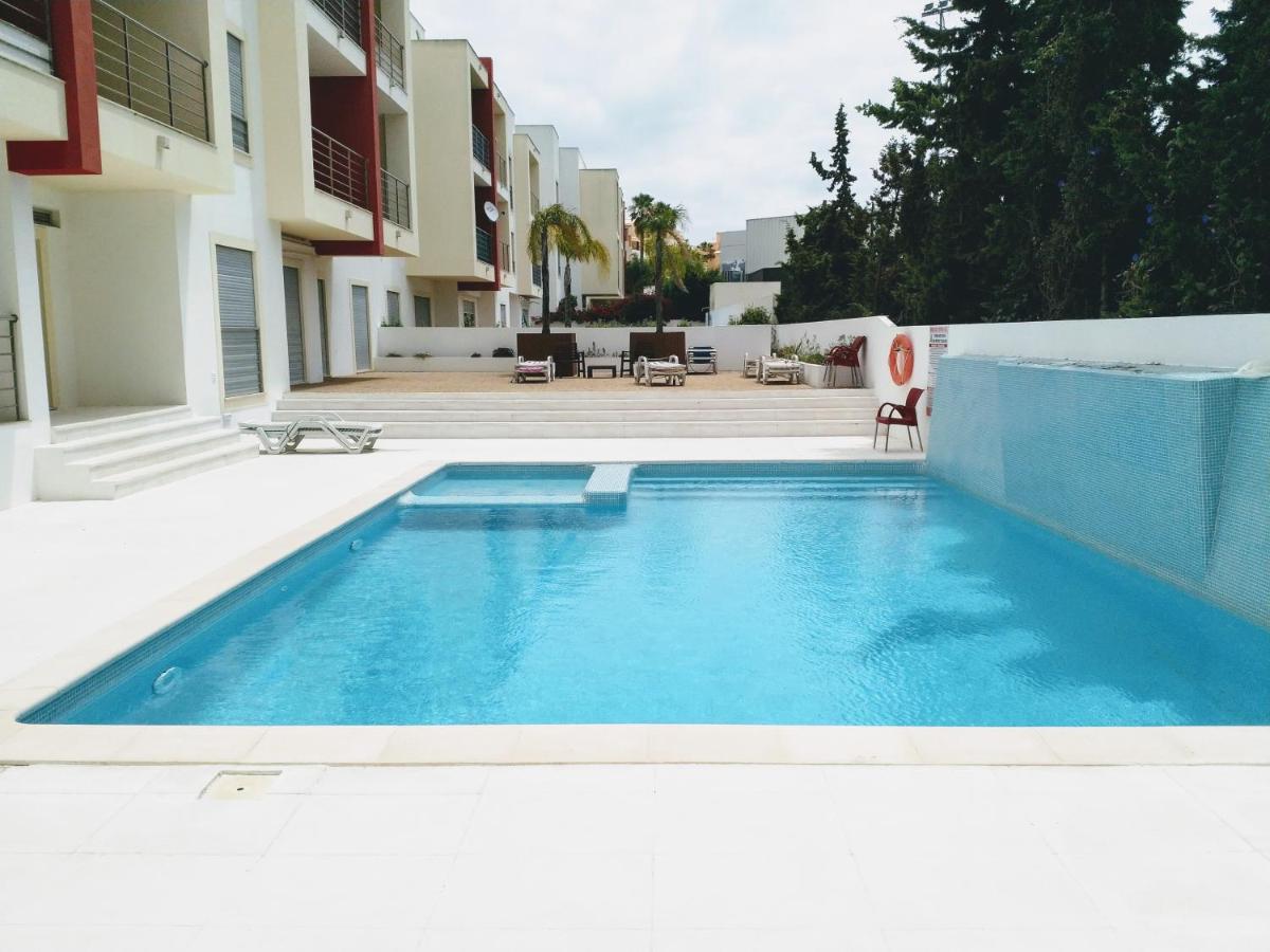 Apartamento T2 Eucalipto 2A Olhos de Agua  Dış mekan fotoğraf