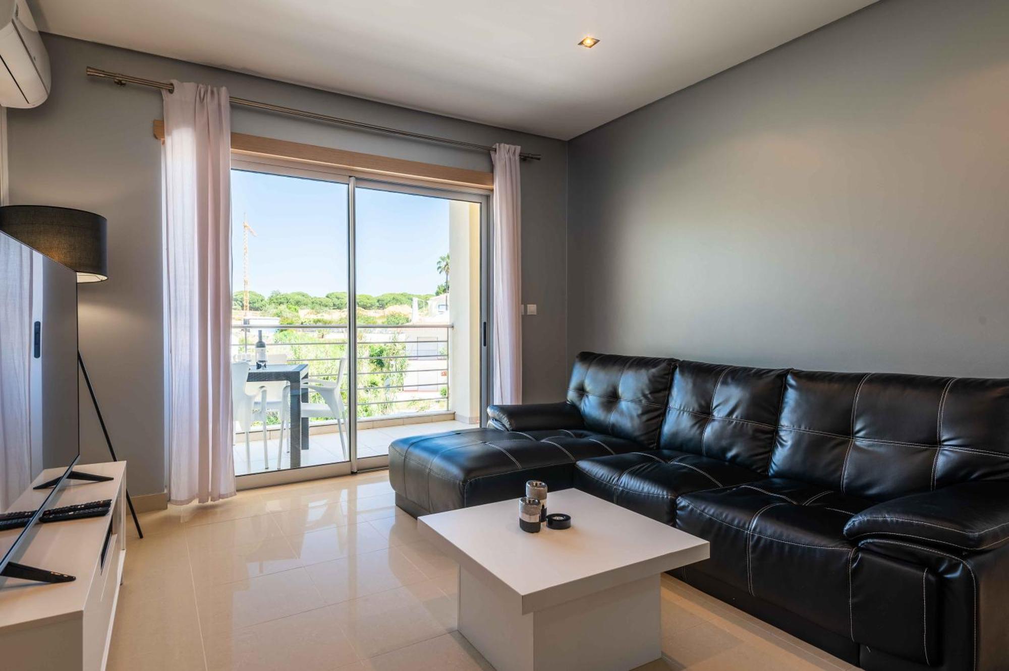 Apartamento T2 Eucalipto 2A Olhos de Agua  Dış mekan fotoğraf