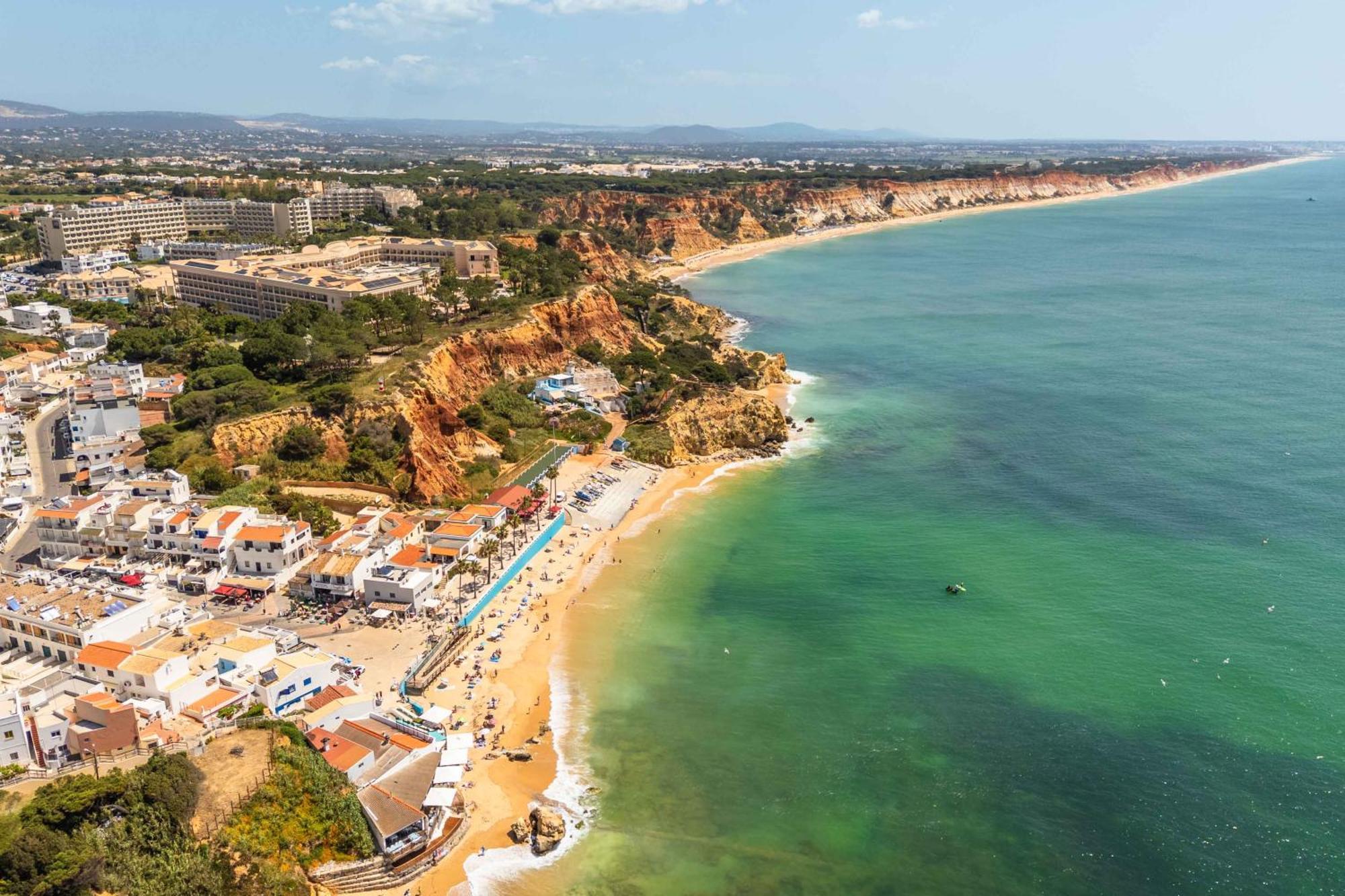 Apartamento T2 Eucalipto 2A Olhos de Agua  Dış mekan fotoğraf